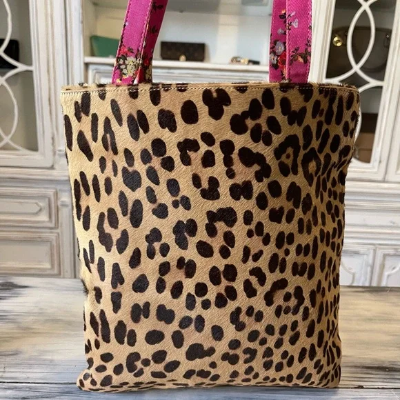 ♥️SOLD♥️🍀💁🏻♀️Dolce & Gabbana Leopard Pony Hair Tote🍀💁🏻♀️ - Picture 1 of 17